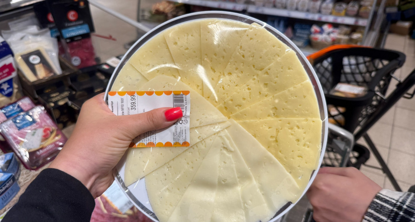 Оренбургские специалисты не допустили в регион пять тонн сыра, прибывшего из Киргизии