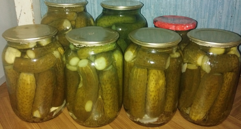 Мой любимый рецепт огурцов, в погребок только за такими: самая удобная раскладка - пробовала другие, но возвращалась к этому рецепту