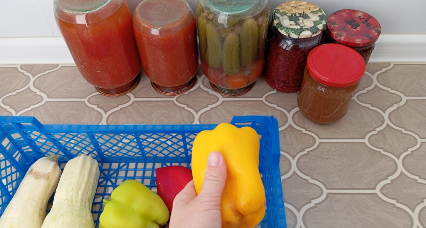 Назван способ приготовить томаты на зиму по рецепту "Без заморочек"