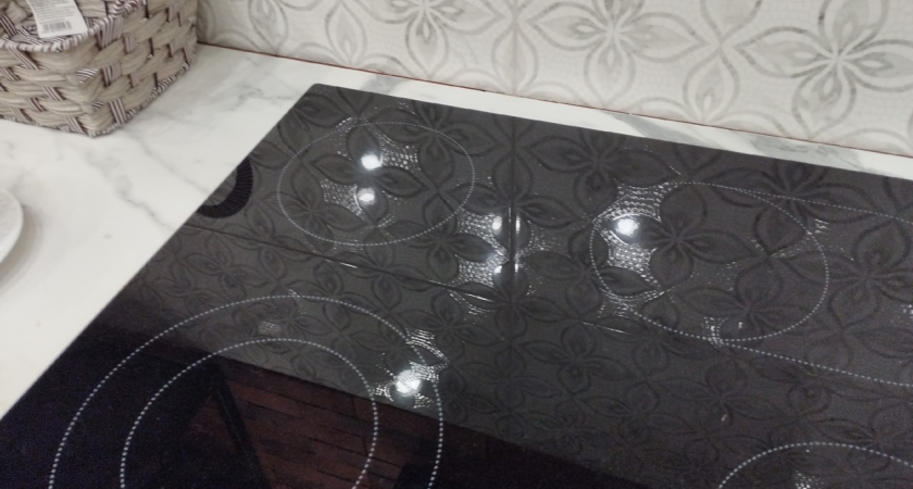 Как быстро удалить нагар с варочной поверхности