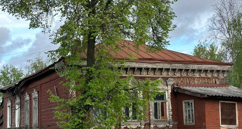 В Оренбурге обсуждали, как отремонтировать и сохранить памятники архитектуры