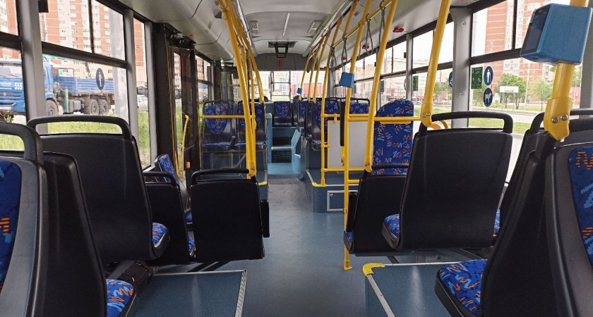 В Оренбурге кто-то разрисовал стену в подземном переходе, признавшись в любви к троллейбусам