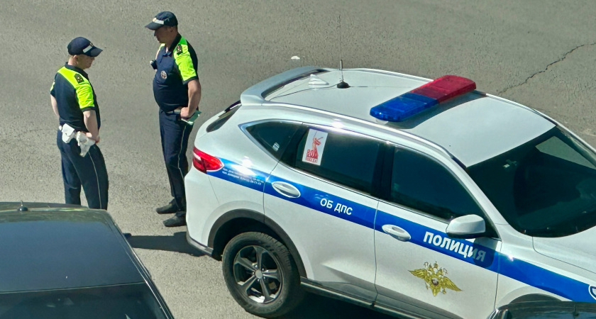 Жуткая авария в Оренбуржье: Lexus под фурой, водитель погиб