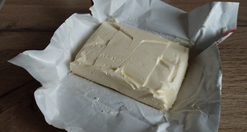 Сливок нет, одна "пальма": Роскчество перечислило марки сливочного масла, которое нельзя покупать даже по акции 