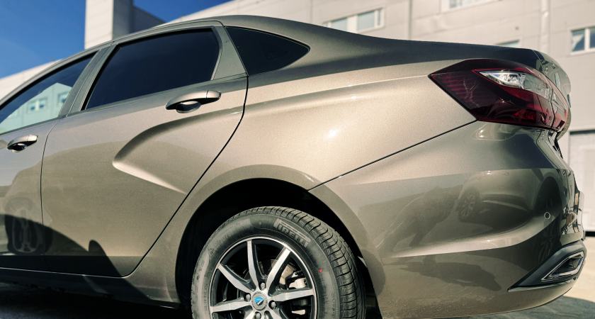 Жидкость для очищения и полировки автомобиля