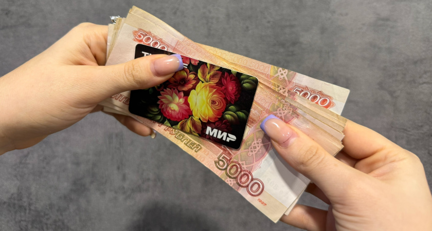 Чем хранение денег наличными лучше банковских карт