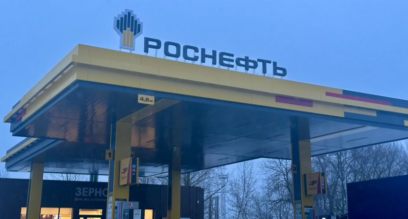 На заправке стоит бензовоз: какое значение это имеет для желающих приобрести там топливо?