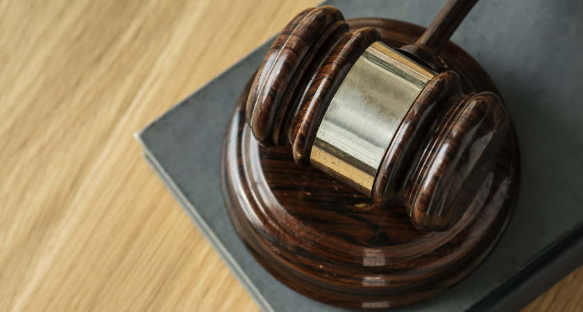 Почему показания Самбурского перевернули дело о продаже акций Банка Оренбург и что открыл судебный допрос?