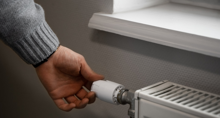 Простой и весьма экономный способ повысить обогревательную силу батарей