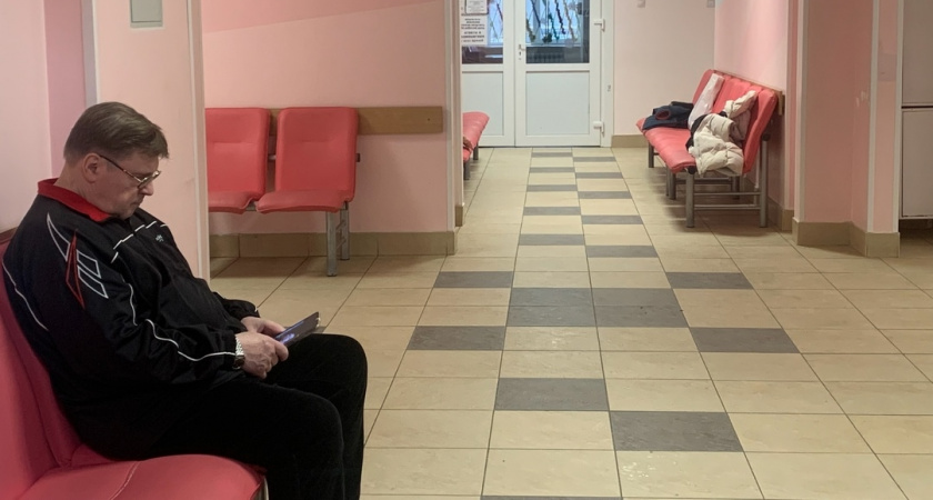 Оренбуржцы не спешат расставаться с кнопочными телефонами