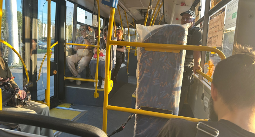 В Оренбурге на маршруты вышли новые автобусы