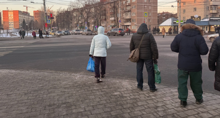 Пешеход на тротуаре — обязан ли водитель останавливаться