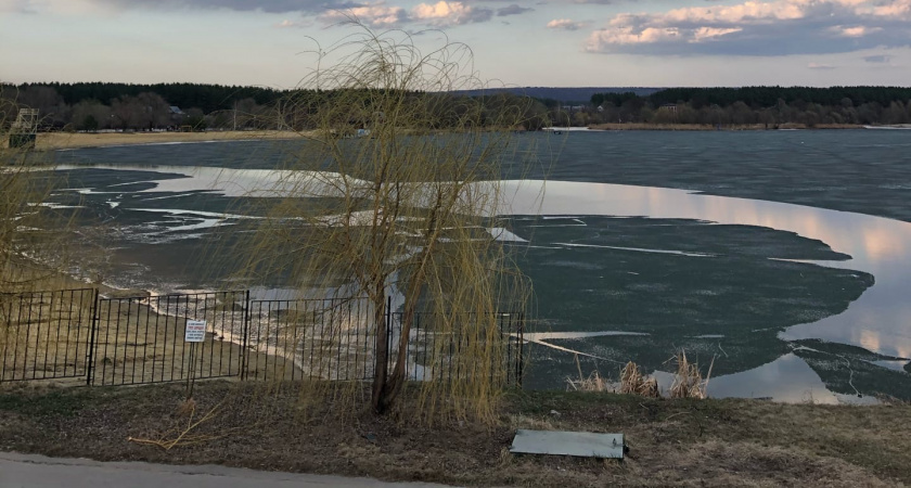 В Оренбуржье шестилетний мальчик погиб, провалившись под тонкий лёд