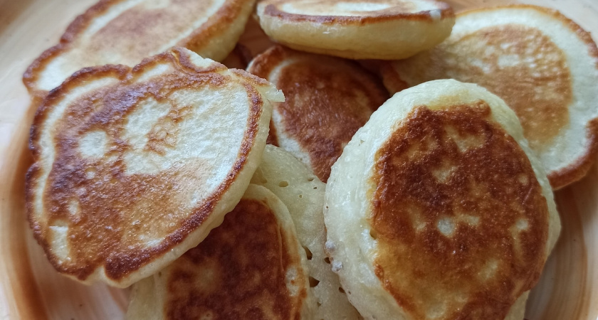 Рецепт сырных оладий из плавленых сырков