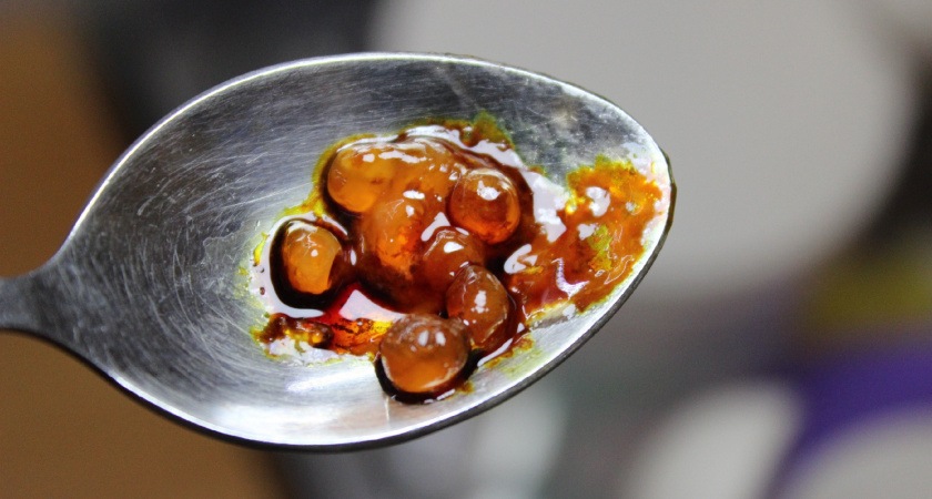 Красная икра из «Магнита» — проверка на натуральность в домашних условиях