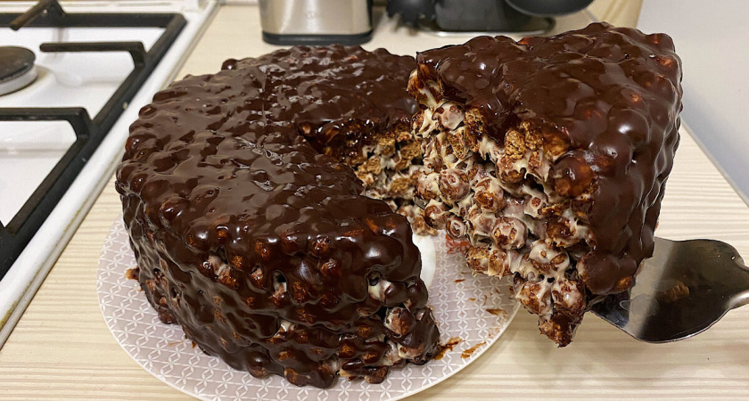 Рецепт торта с шоколадными шариками без выпечки — 10 минут и готово
