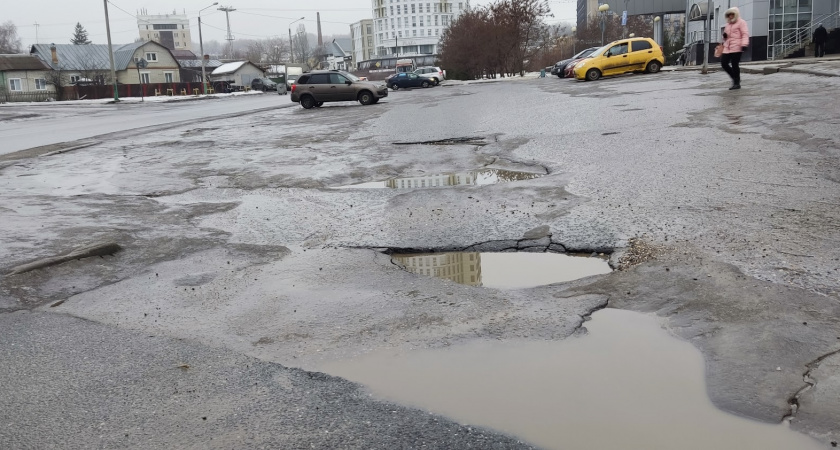 Объезд ямы через сплошную — когда это разрешено и как избежать наказания