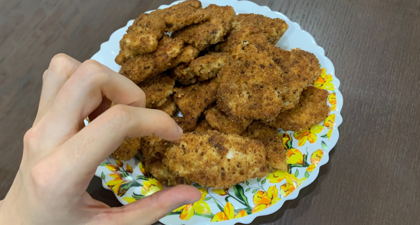 Свиные отбивные от «Ермолино» — настоящее мясо под панировкой