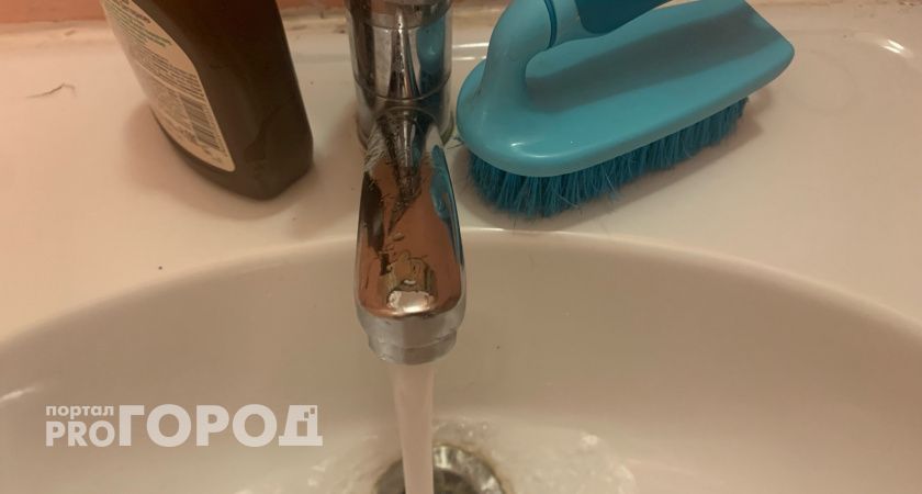 Отключение воды в Оренбурге: поломка насосов оставила жителей без ресурса