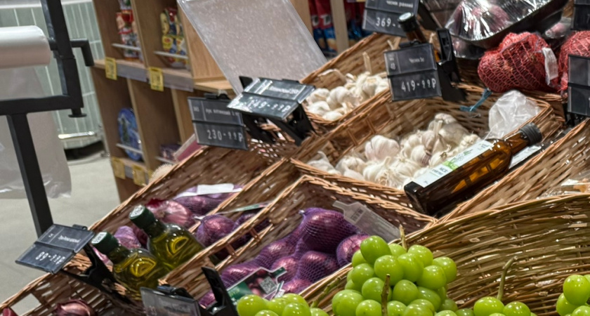 Почему нельзя есть фрукты на завтрак: главная ошибка, которая превращает ваши витамины в токсичный яд