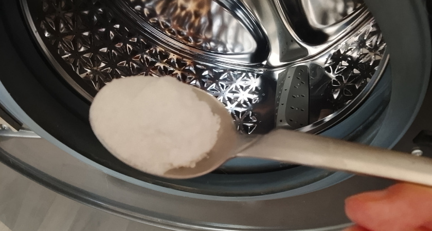 Кладу 1 ложку в стиральную машину при каждой стирке: незаменимый лайфхак - никакого волшебства, только наука