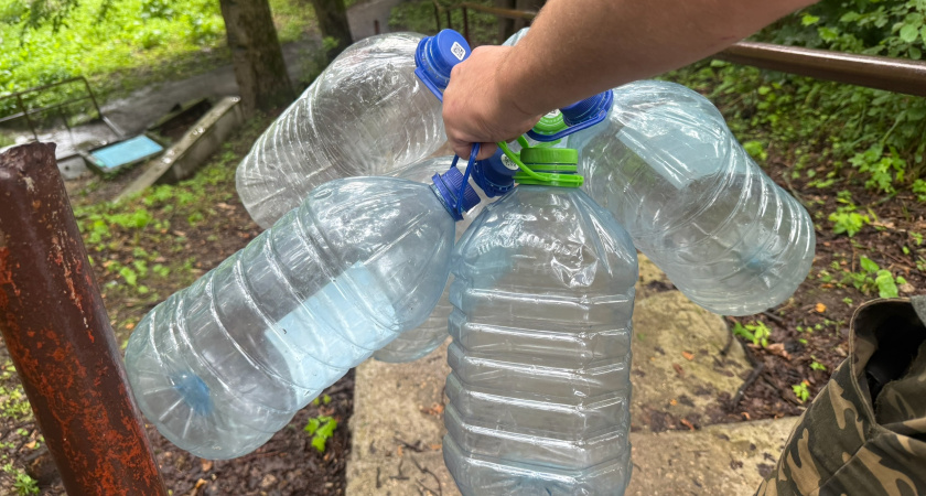 Берегу пластиковые бутылки 5 л — как зеницу ока: вот что из них мастерю — теперь порядок в доме обеспечен