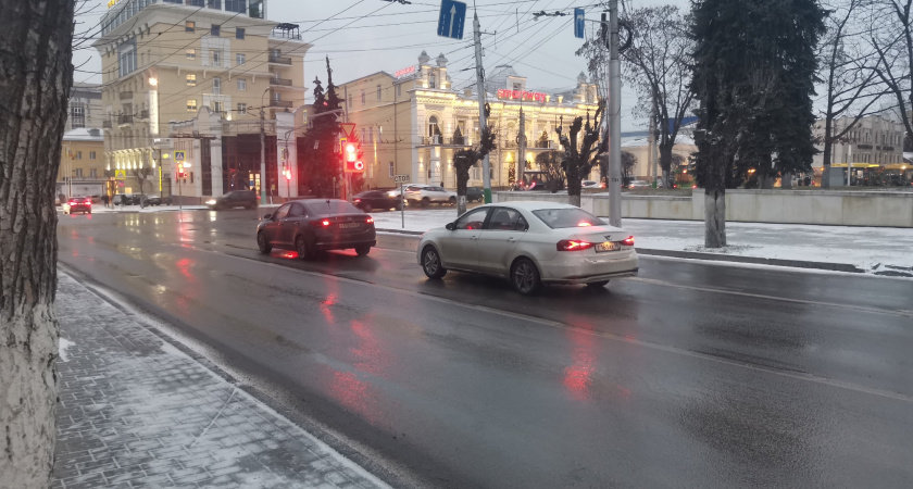 Оренбурженка требует 600 тысяч с компании такси после ДТП