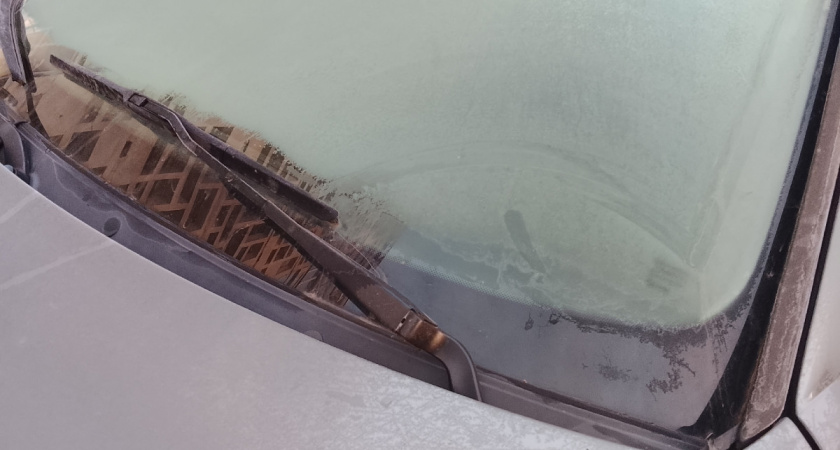 Не меняю дворники на автомобиле: одна деталь – и получаю идеальный прижим к стеклу: простецкий метод