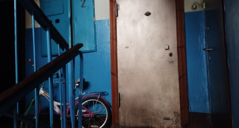 Оренбуржец заплатит соседям 58 тысяч за поврежденную входную дверь