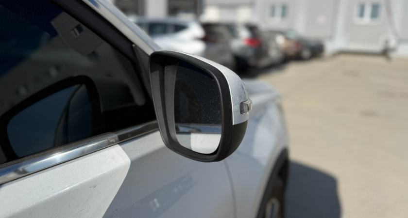 Привез свой двух летний Москвич-3 на оценку: пробег 47 000, 1 владелец - выяснил, сколько сейчас мне дадут за нашего "китайца"