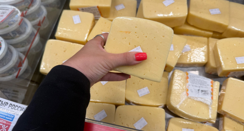 Не покупайте этот сыр даже по акции - он теперь в черном списке: в Роскачестве проверили популярные бренды сыра