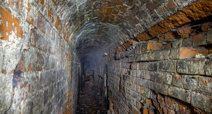 Подземное царство Кремля: что скрывают тайные ходы под Красной площадью