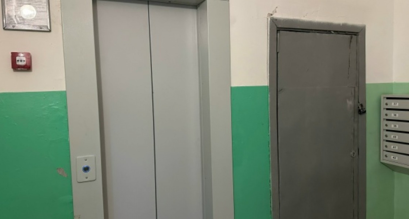 В Оренбурге двое мужчин упали в шахту лифта