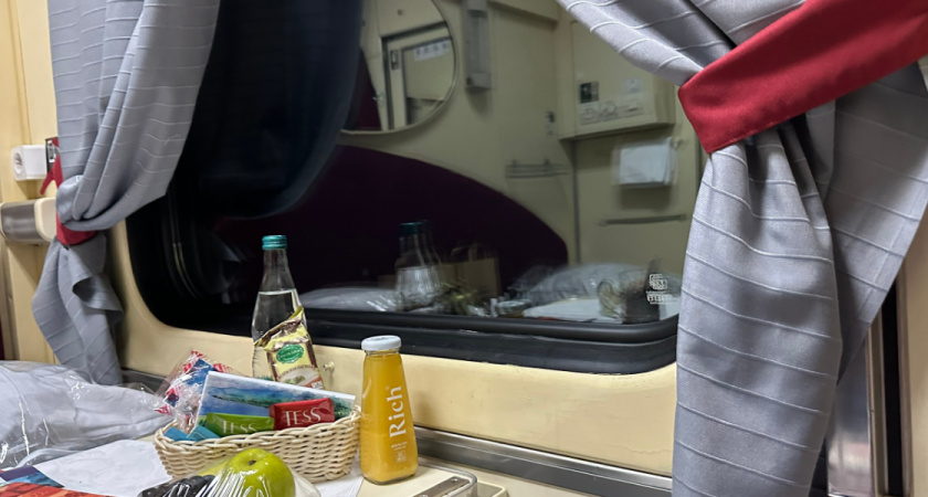 «Ночной Экспресс»: как проходит поездка из Петербурга в Москву в новом поезде