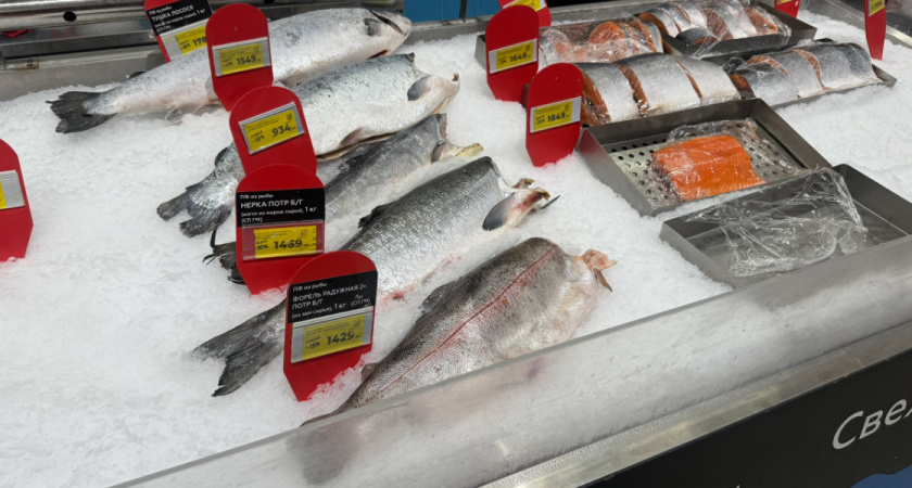 От такой красной рыбы нужно бежать со всех ног: люди жалеют, что покупали ее на Новый год — как жаль, что узнала об этом только в 40 лет