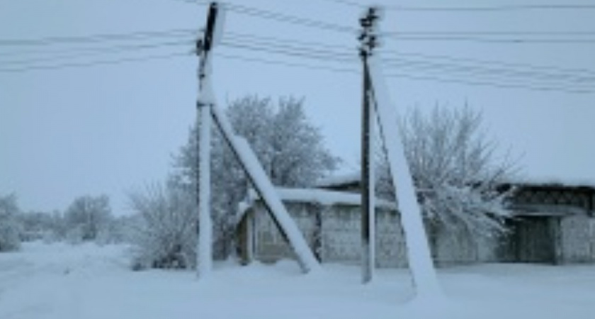 «Зима берет свое»: почему дорога для пешеходов перестала существовать