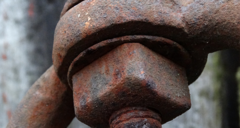 Не хлам, а ваша зарплата за год: как знакомый поднял миллион на советской ржавчине, пока другие от звонка до звонка на заводе