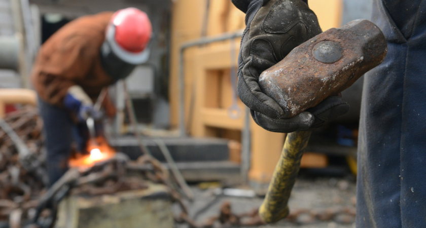 Безжалостная реальность: что скрывает за собой работа с зарплатой 300 тыс.рублей - как живут современные вахтовики