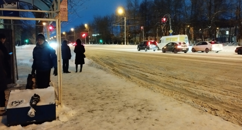 Можно ли автомобилисту останавливаться на автобусной остановке — разбираем нюансы ПДД