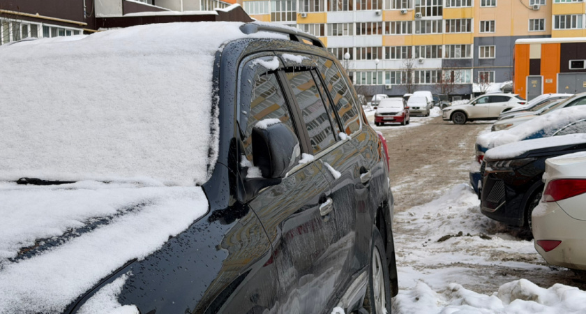 Как открыть машину, если ключ остался в салоне: необычный метод - понадобится только телефон