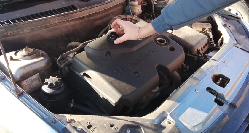 Быстрая проверка на масложор: сделайте так при покупке машины на вторичке - 4 верных способа