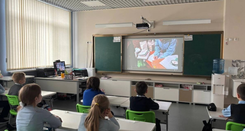 В Оренбуржье более 600 учеников учатся в опасной школе