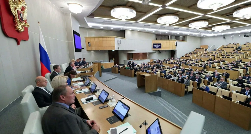 В Госдуме из-за новых платежек ЖКХ разгорелся скандал, рассказали оренбуржцам