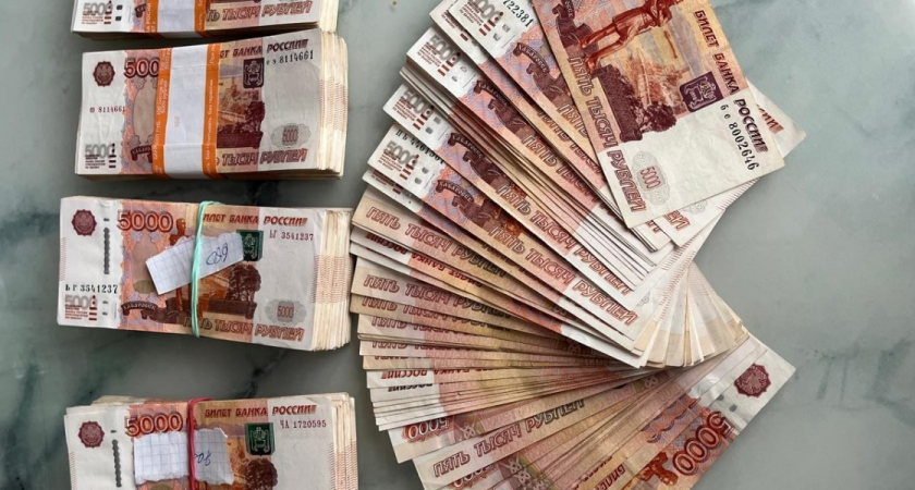 В Оренбурге директор компании скрыл более 7 млн рублей