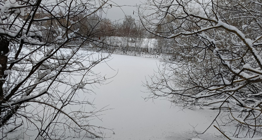 В Оренбурге девочка провалилась под лед