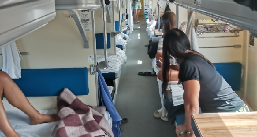 Храпел так, что вагон дрожал: крик души людей - что на самом деле выматывает в поездах РДЖ