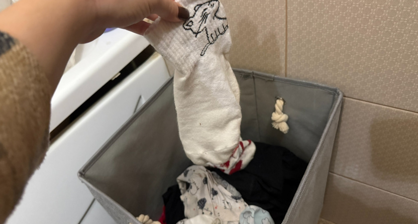 Беру 4 ст.л. соли - и в ведро: застарелые носки станут белоснежными словно из магазина - убирает даже пожелтевшие пятки