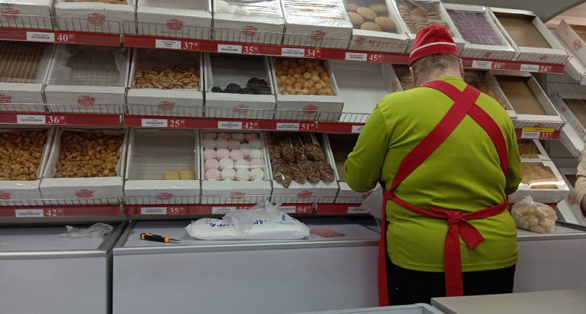 Взяла котлеты из "Ермолино" со сносным вкусом: брать больше не буду - а остальное решать вам 