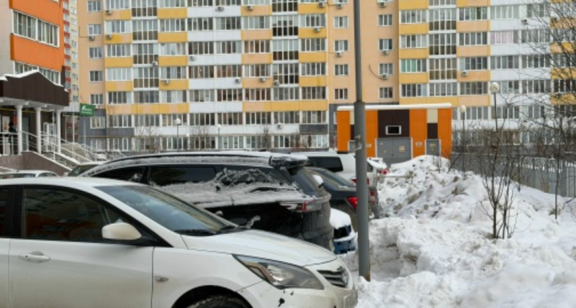 Жители Оренбурга борются за смену управляющей компании, но чиновники требуют СНИЛС