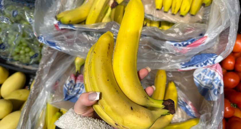 Вопрос закрыт - эксперты четко ответили: можно ли есть бананы с черными точками на кожуре 